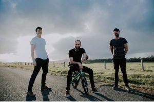 Simon London + The Spirits